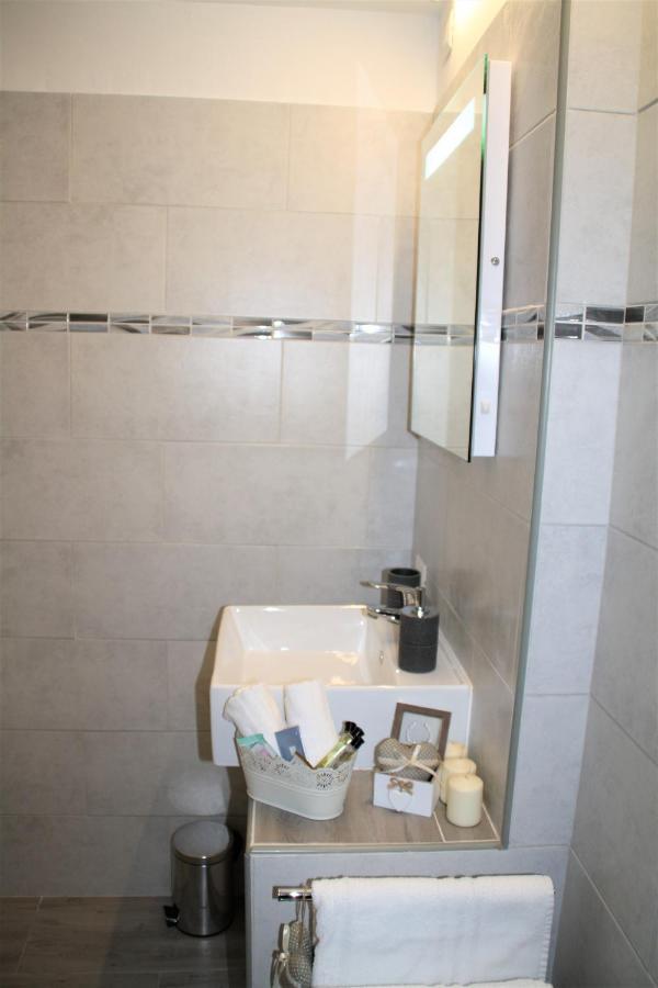 Triple Room Private Bathroom